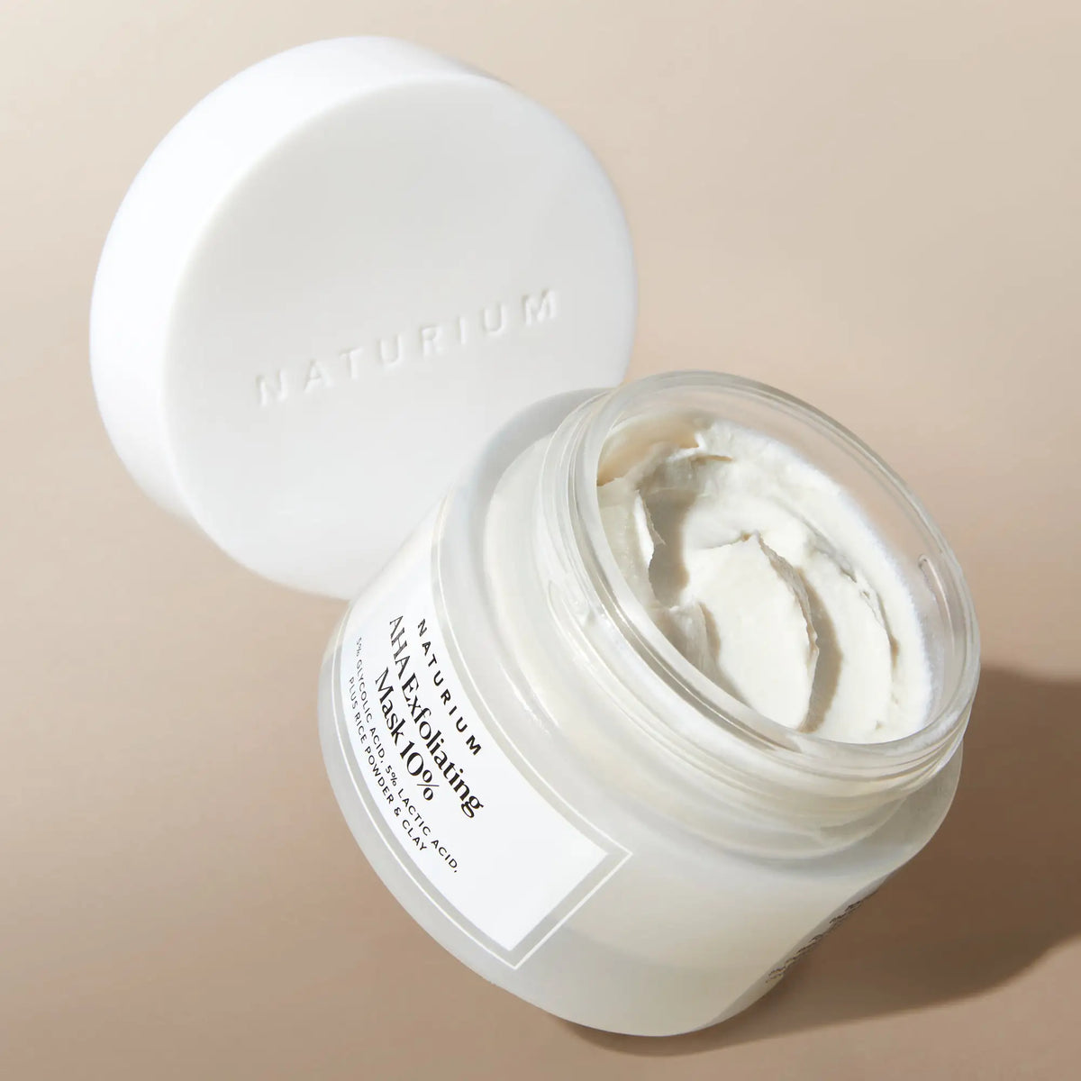 aha-exfoliating-mask-10-q6 AHAmask_0957-crop.webp
